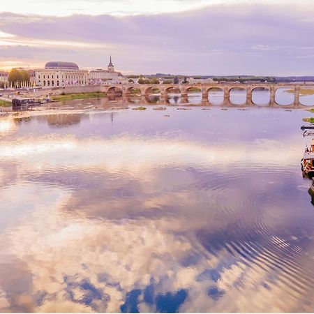 Bateau Le Vent De Travers Saumur Eksteriør bilde